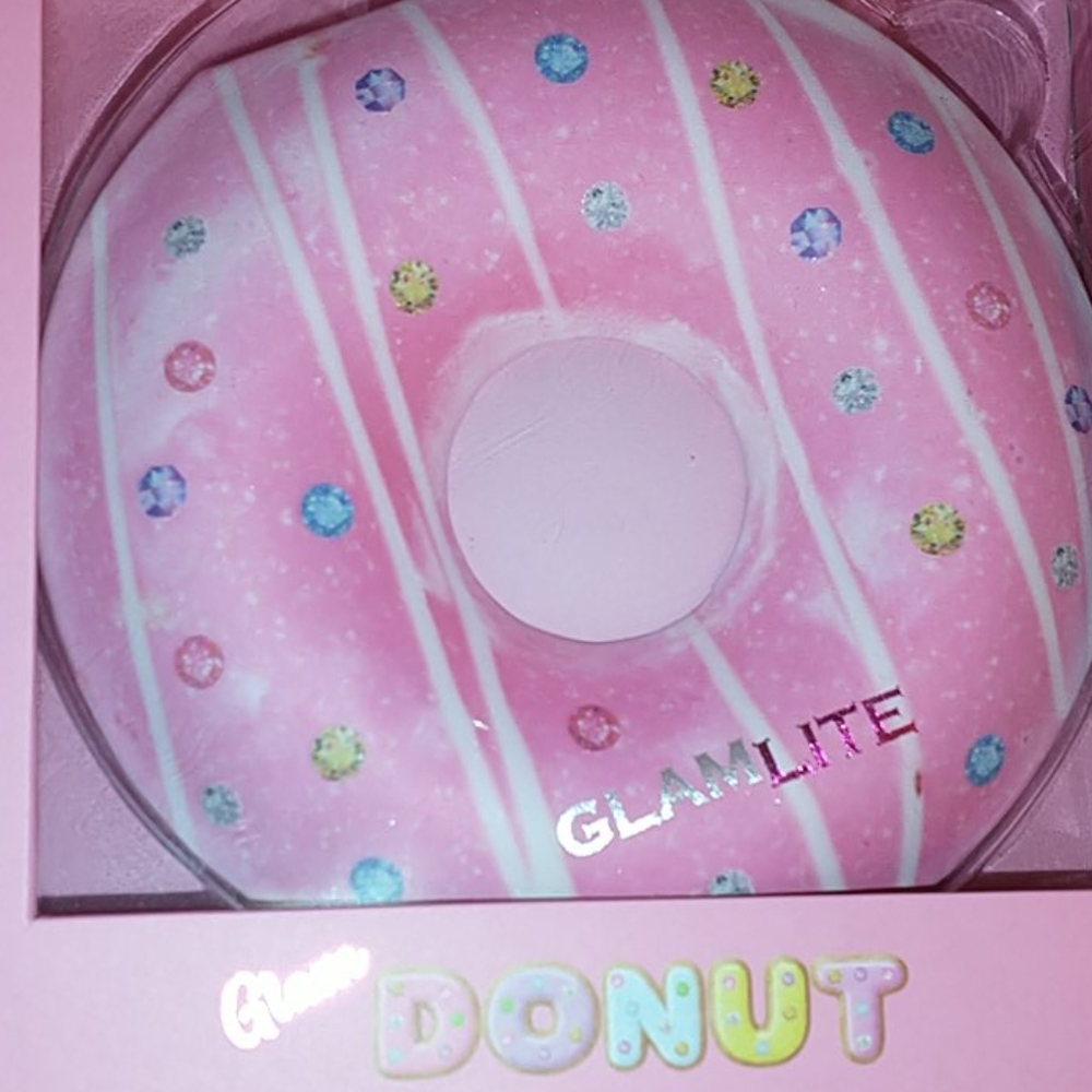 24 hr Sale Glam Donut